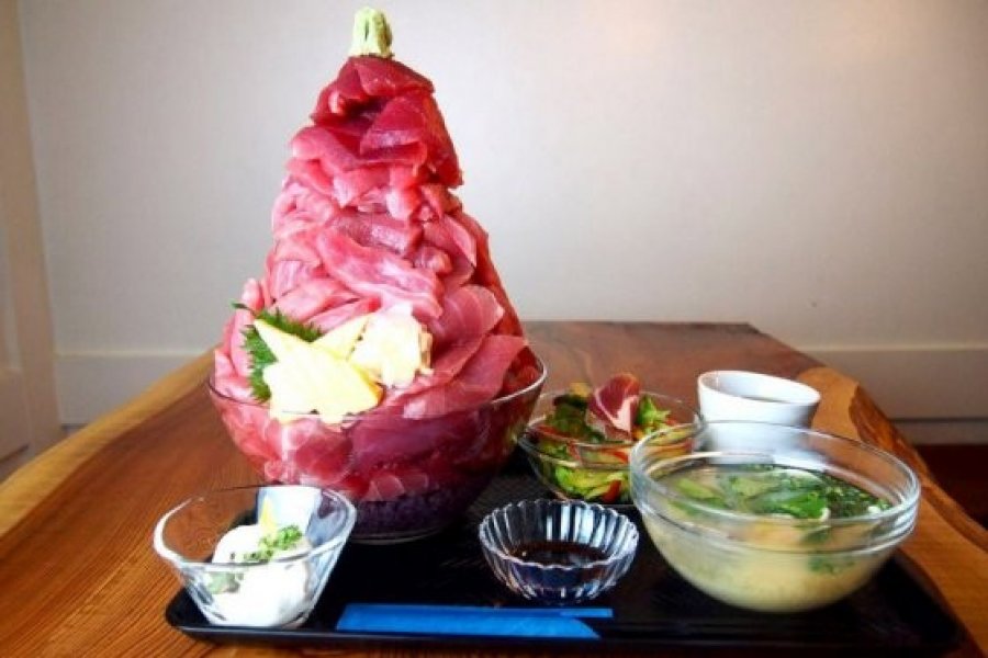 Tokyo's Tuna Overkill Lunch Deal