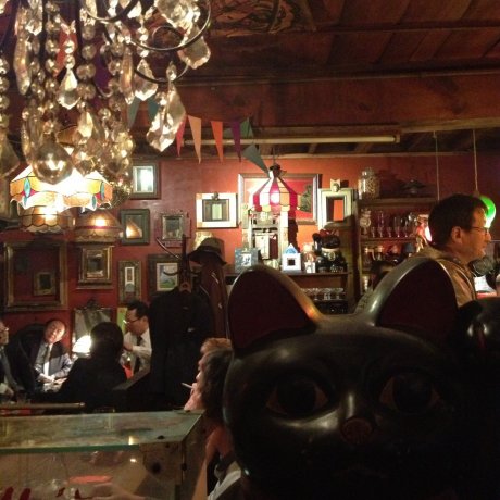 Fukuneko Dou (Lucky Cat Bar) Osaka Fukuneko Dou (Lucky Cat Bar) Osaka