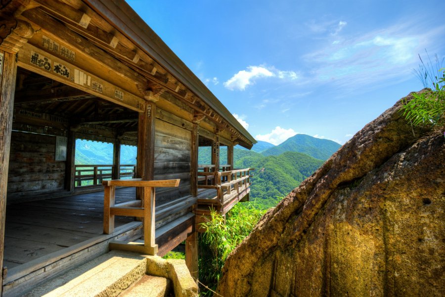 Yamadera: Temple in the Clouds