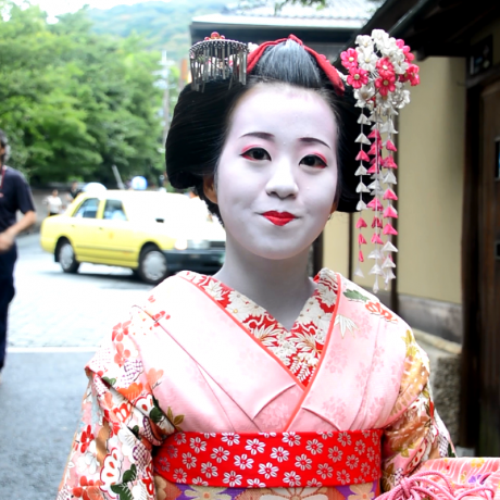 Konnichiwa & Sayonara in Japan Konnichiwa & Sayonara in Japan
