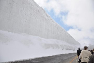Tateyama's Snow Wall Walk