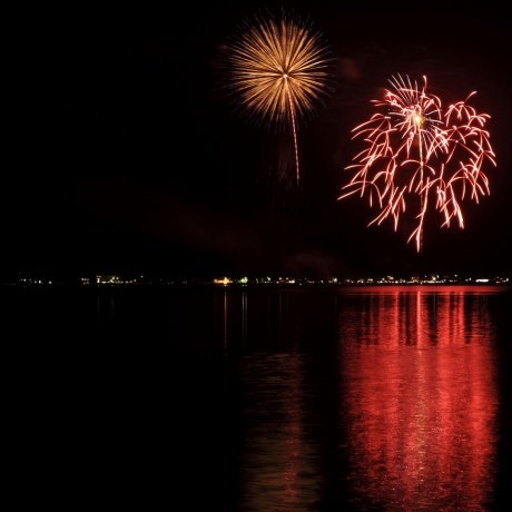 Lake Yamanaka Fireworks Festival Lake Yamanaka Fireworks Festival