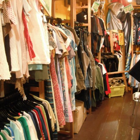 Vintage Shopping in Hiroshima Vintage Shopping in Hiroshima