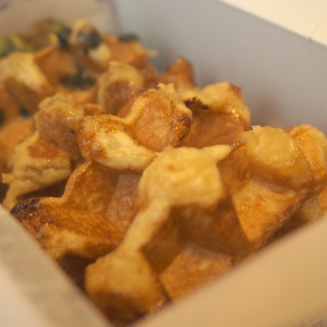 Manneken Waffles in Shinjuku Manneken Waffles in Shinjuku