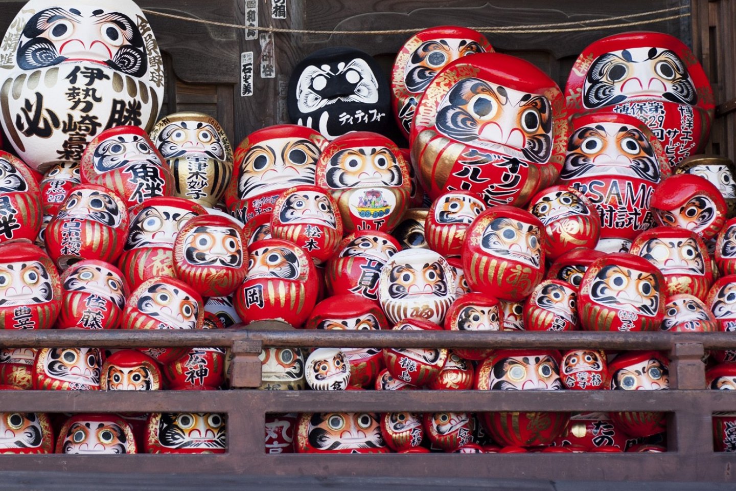 Daruma Kuyo at Nishiarai Daishi Temple