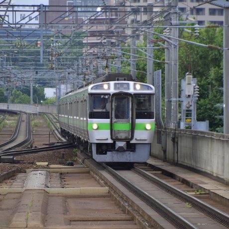 The JR Yamanote Line Experience The JR Yamanote Line Experience