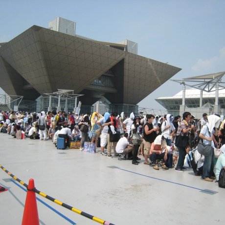 Going to Comiket Going to Comiket
