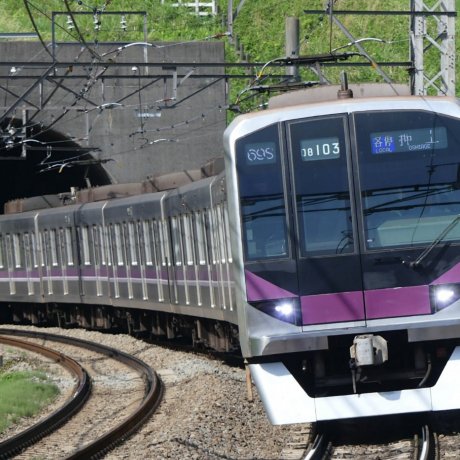 The Tokyo Metro Hanzomon Line The Tokyo Metro Hanzomon Line