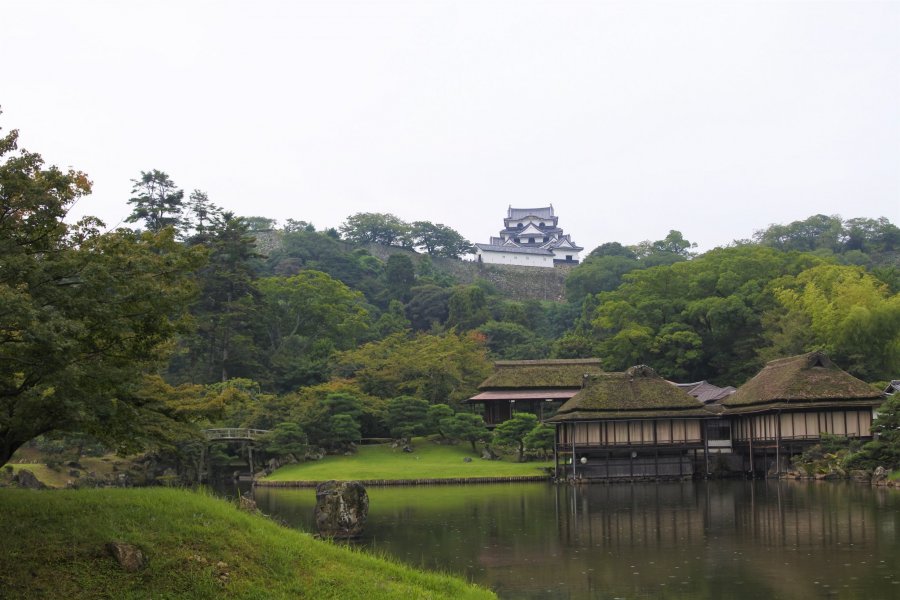Genkyuen Garden at Hikone Castle