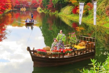 Hirosaki Castle Chrysanthemum and Autumn Leaves Festival