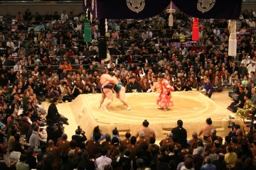 March Grand Sumo Tournament (Osaka)