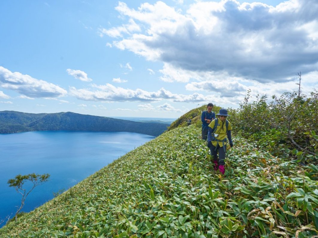 Trekking above Lake Mashu