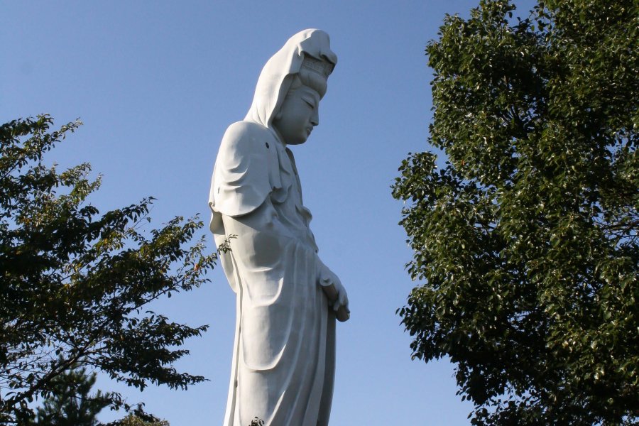Byakui Dai Kannon