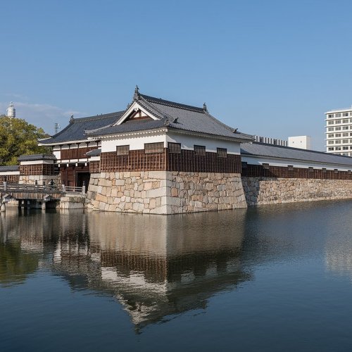 A west view of Hiroshima Castle, depicting the Hira-Yagura turret part of the Ninomaru